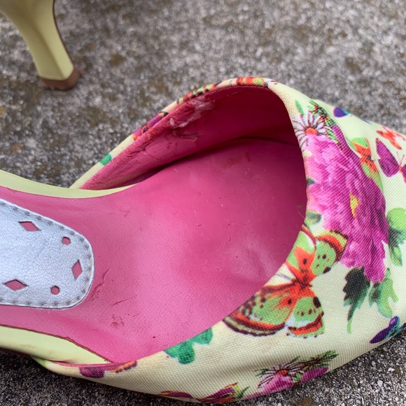 BCBGirls spring heels!  Beautiful! - Picture 5 of 5